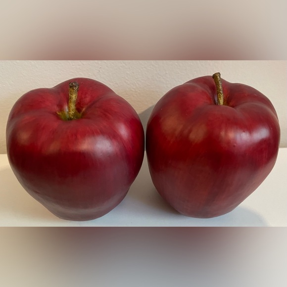 Realistic Faux Red Delicious Apples Faux Fruit -  Fake Food - Home decor - Picture 3 of 4